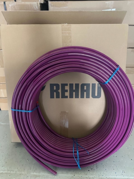 Труба pex Rehau pink, 16х2,2.